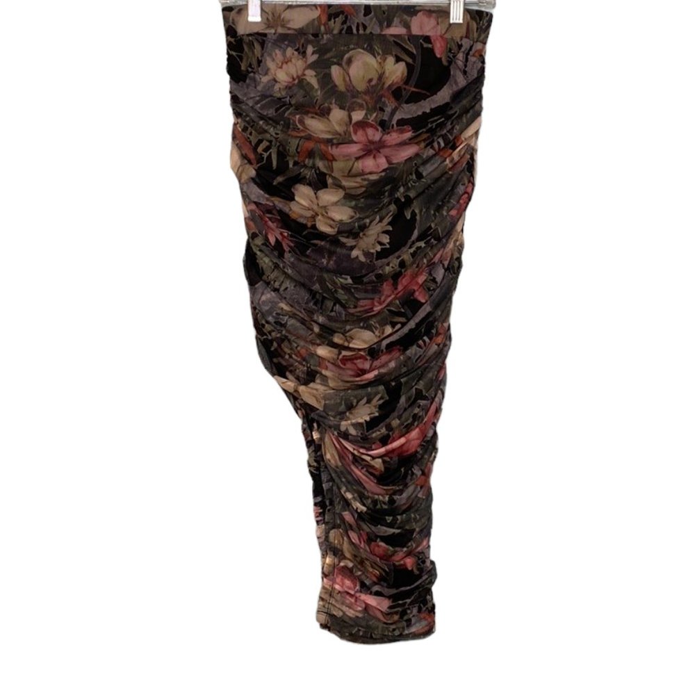 Lulus Always Blooming Black Floral Print Ruched Midi Skirt - Picture 2 of 6
